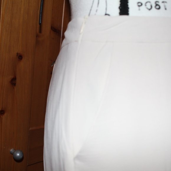Pretty Little Thing Cream Tailored Trousers Size 12 NWT - Picture 3 of 15
